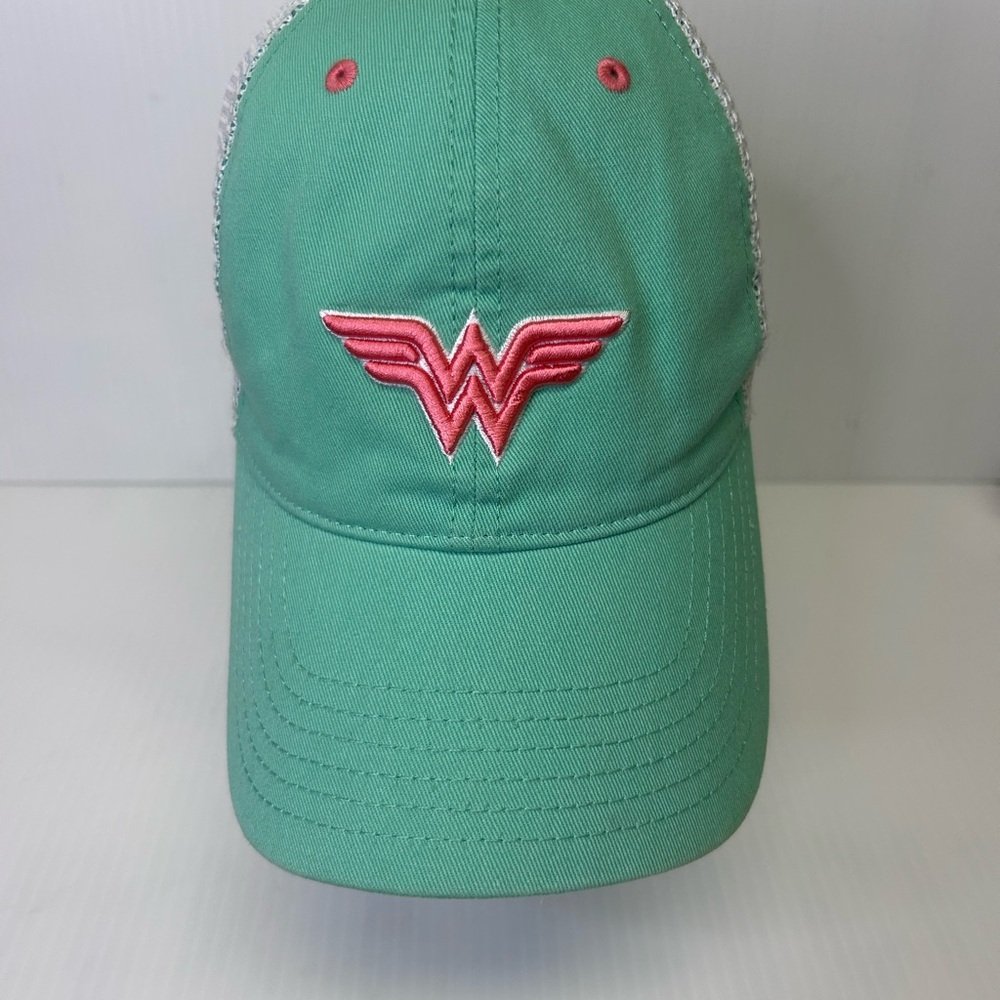 “Six Flags” Women’s Mint Green and Coral Pink Wonder Woman Baseball/Trucker Hat